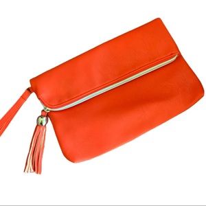Fold over clutch